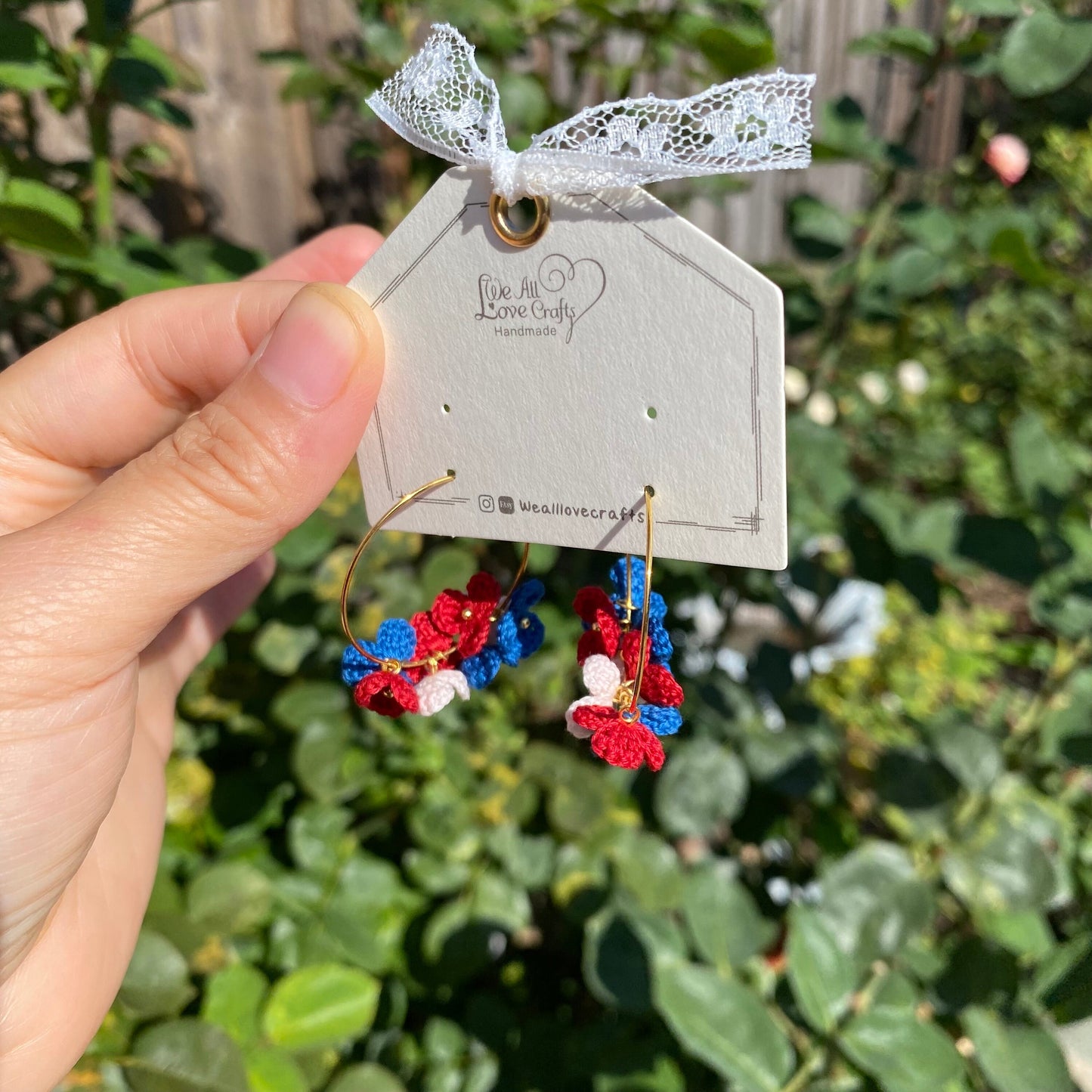 Red White and Blue flower cluster crochet hoop earrings/Microcrochet/14k gold/gift for her/Knitting handmade jewelry/Ship from US