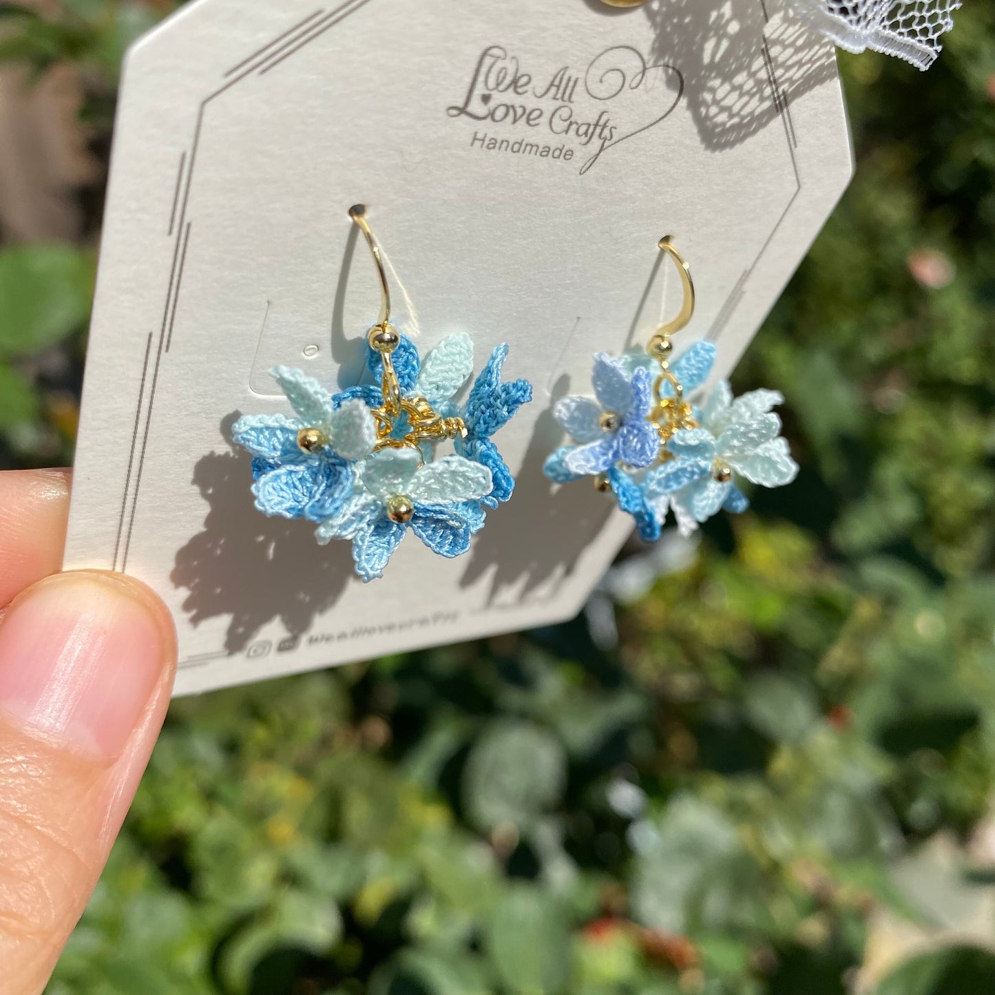 Load image into Gallery viewer, Blue ombre flower cluster ball crochet dangle stud earrings/Micro crochet/14k gold plated/gift for her/Knit handmade jewelry/Ship from US
