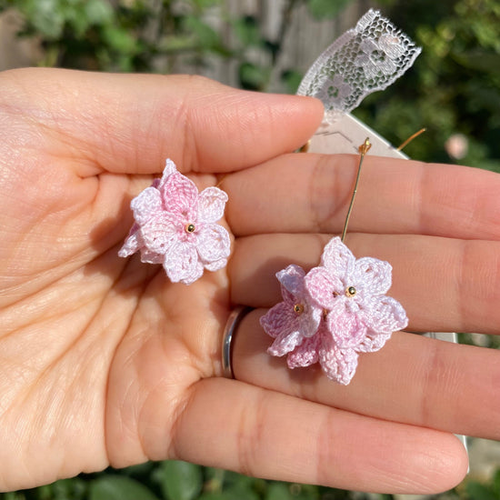 Load image into Gallery viewer, Pink Hydrangea flower cluster with pearls earrings/Microcrochet/Knitted jewelry/Summer earrings for her/Unique 5 petal flowers/Ship from US
